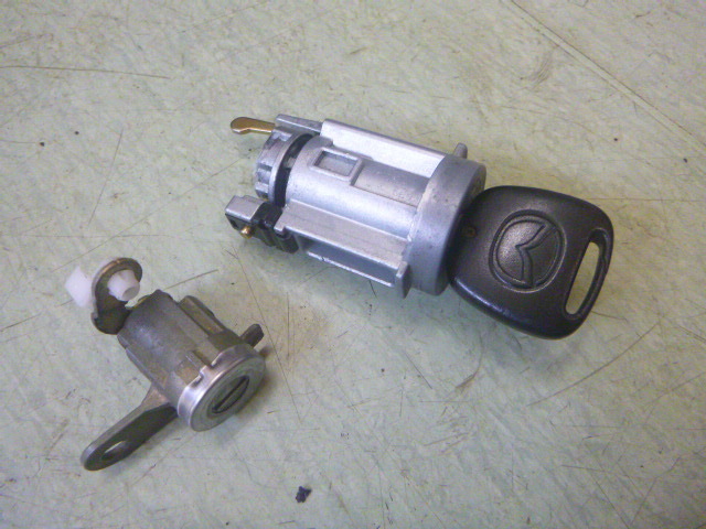 マツダ AZワゴン MJ21S キーシリンダーセット @12700拍卖