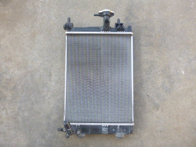 ダイハツ ミラ イース LA300S ラジエター @15297拍卖
