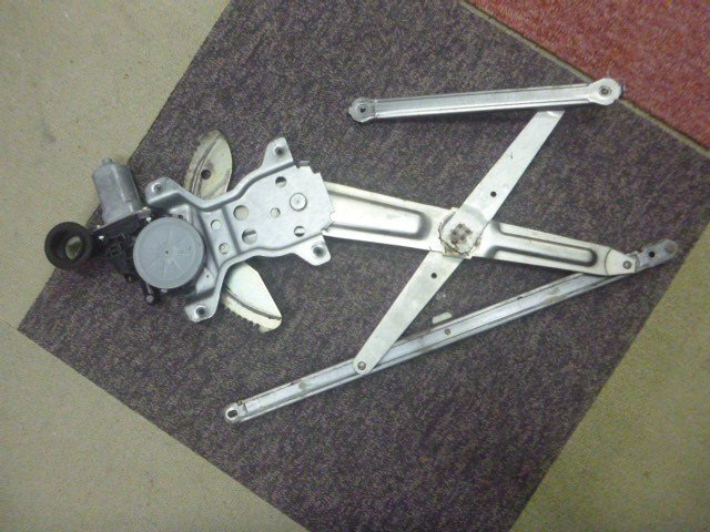 スズキ スイフト ZC31S 右Fパワーウインドーモーター @14205拍卖