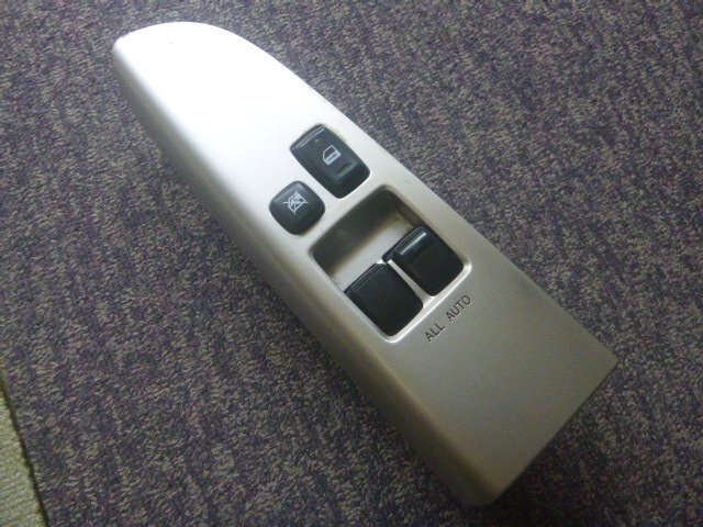 トヨタ ポルテ NNP10 右パワーウインドースイッチ @14093拍卖