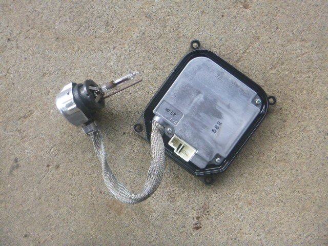 トヨタ BOXY AZR60G 左HIDバラスト&バーナー @14548拍卖