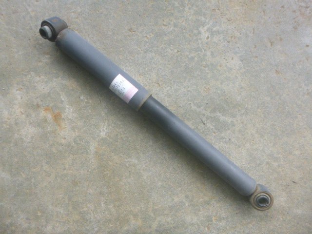 スズキ アルト HA24S リアショックアブソーバー @14439拍卖