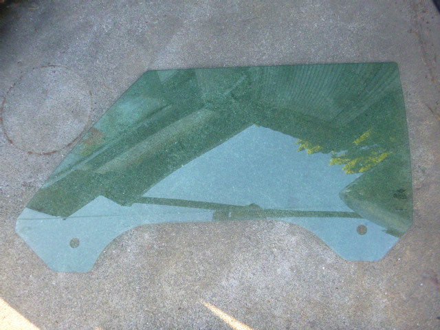 BMW ミニクーパー RA16 左ドアガラス @14603拍卖