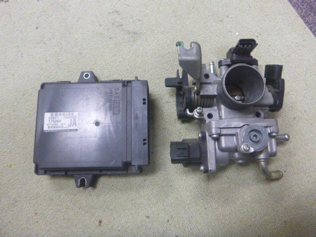 アルト ラパン HE21S スロットルボディ&コンピューター @14583拍卖