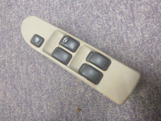 三菱 ミニカ H42A 右Fパワーウインドースイッチ @15021拍卖