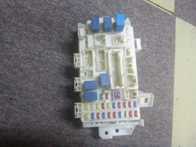 スズキ スペーシア MK32S 室内ヒューズBOX @15519拍卖