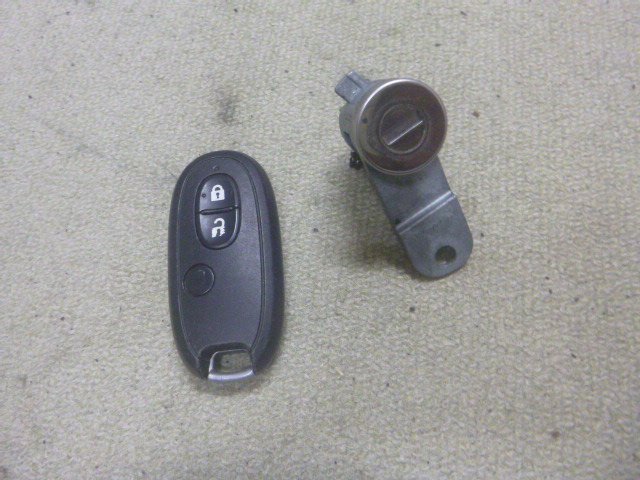 スズキ スペーシア MK32S スマートキー&キーシリンダー @15527拍卖