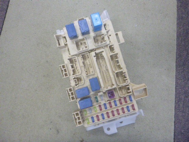 日産 ルークス ML21S ヒューズBOX @15489拍卖
