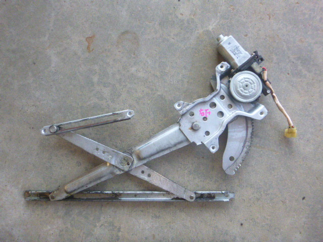 ダイハツ ムーブ L900S 右Fパワーウインドーモーター @13774拍卖