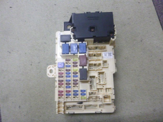 ホンダ NWGN JH1 室内ヒューズBOX @15242拍卖