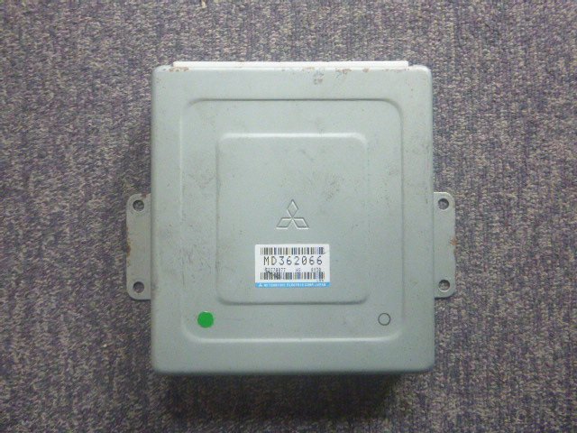 三菱 シャリオグランディス N84W エンジンコンピューター @14995拍卖