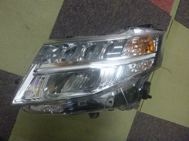 ダイハツ トール M900S 左ヘッドライトASSY @14327拍卖