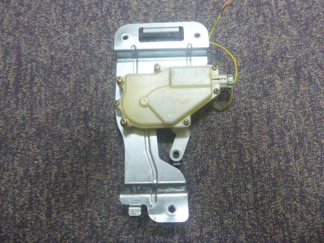 ホンダ バモス HM1 バックドア用ドアロックアクチュエーター @15320拍卖