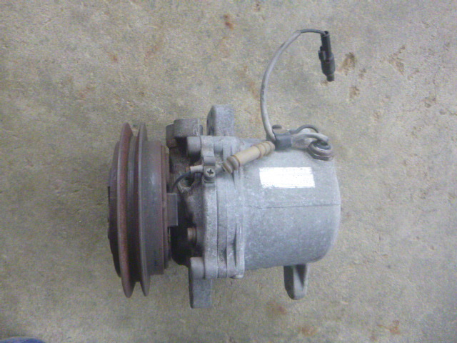 スズキ エブリィ DB52V エアコンコンプレッサー @13650拍卖