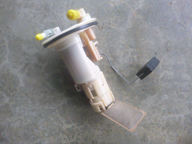 トヨタ パッソ KGC10 フューエルポンプ @13563拍卖