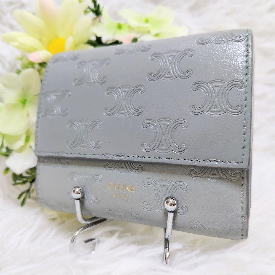 レア美品/CELINEセリーヌ/レディースメンズユニセックス/三つ折り財布/トリオンフマカダムエンボス総柄ゴールド金具ミネラルブルーグレー拍卖