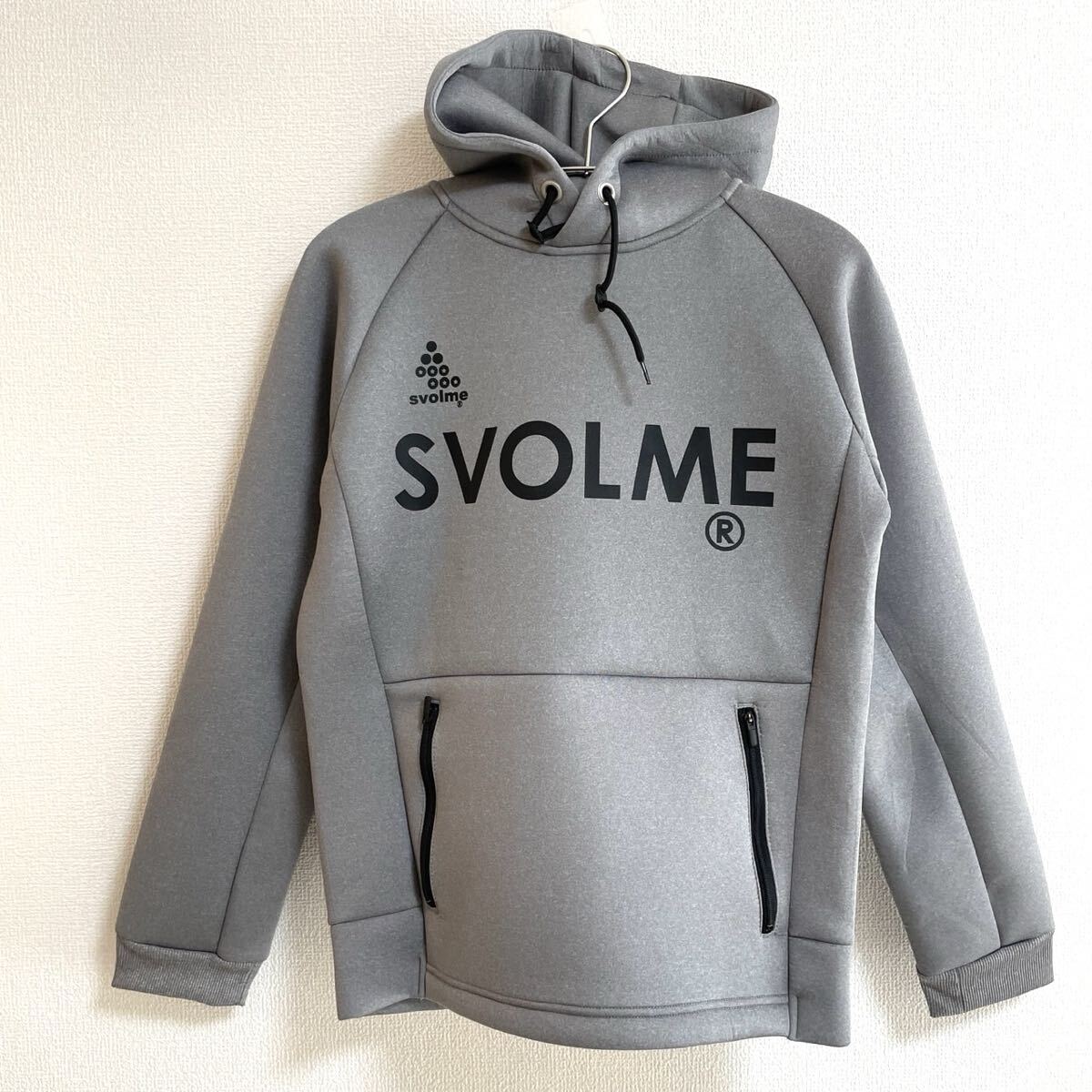 SVOLME スボルメ パーカー XS メンズ 灰色 グレー 無地 ロゴ プルオーバー スポーツ 長袖 シワにならない素材 トレーニングウェア 秋冬 拍卖