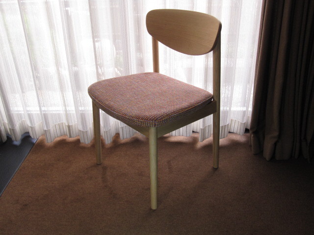 karimoku カリモク オーク材 椅子 チェア CW5605 E462 日本製 使用少ないキレイ 10段階9程度 定価63910円 家具拍卖