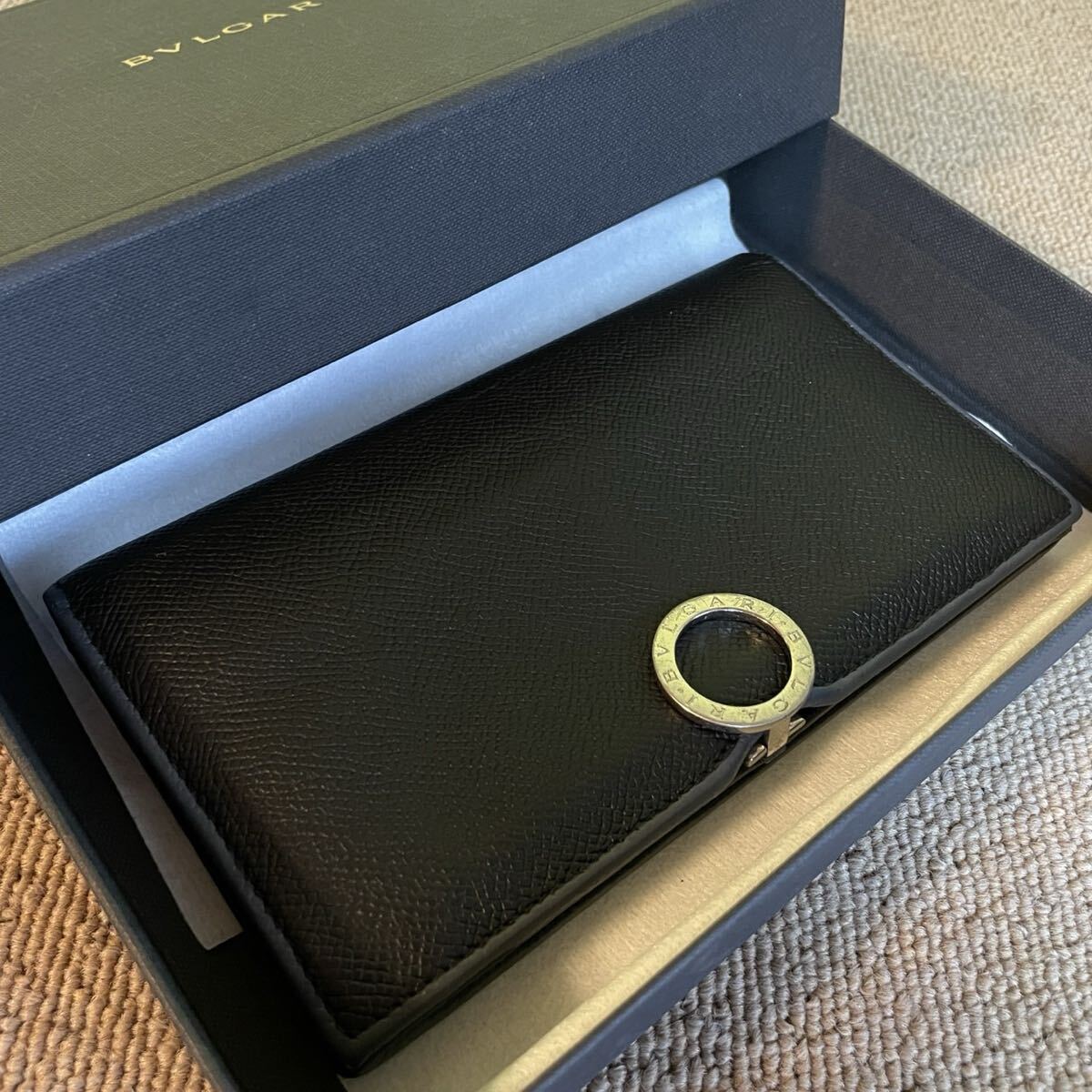 一円 美品 レア ブルガリ BVLGARI 長財布 コンパクトウォレット ビーゼロ 二つ折り 財布 ブラック グレー ツートン拍卖