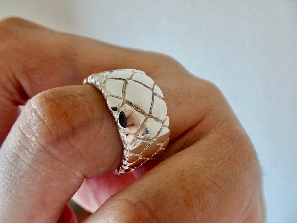 仁尾彫金『プラチナ、平打パイソンリング』ハンドメイド411拍卖