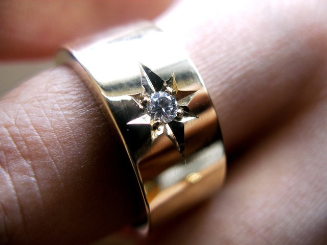 仁尾彫金『ゴールド一つ星ダイヤ平打リング』ハンドメイド74b拍卖