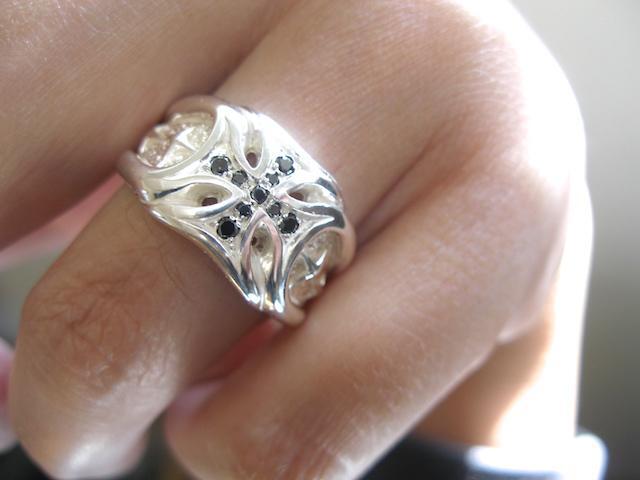 仁尾彫金『ブラックダイヤギャラクシーアイアンクロスリング』ハンドメイド435拍卖