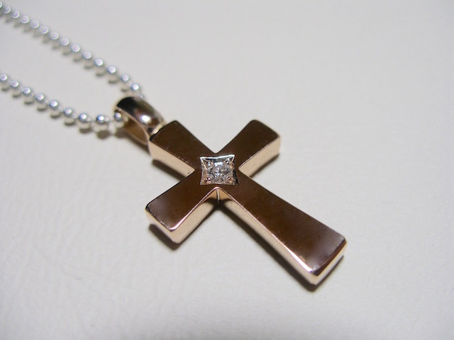 仁尾彫金『一つ星ダイヤフラットピンクゴールドクロス』ハンドメイド426拍卖