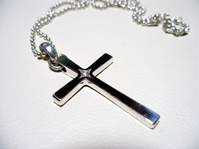 仁尾彫金『一つ星ダイヤプラチナクロス』ハンドメイド420b拍卖