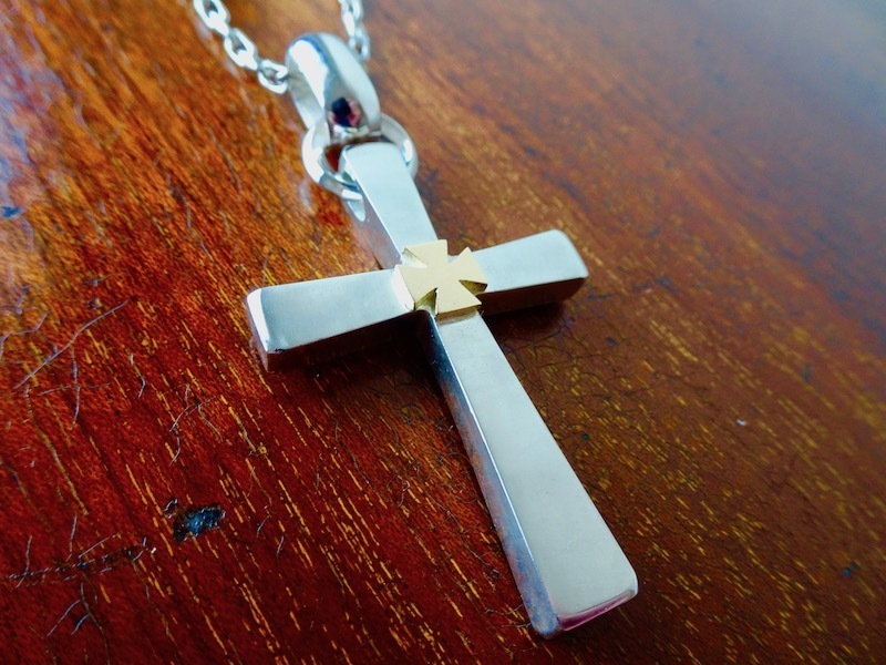 仁尾彫金『ゴールドアイアンクロスビッグシルバークロスチェーン無し』ハンドメイド170拍卖