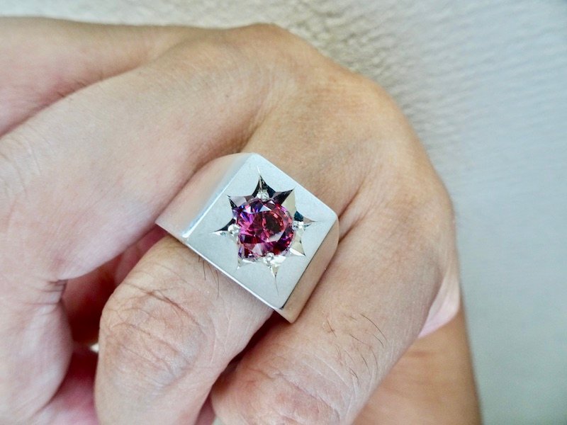 仁尾彫金『一つ星レッドジルコニア、プラチナ印台リング』ハンドメイド496拍卖