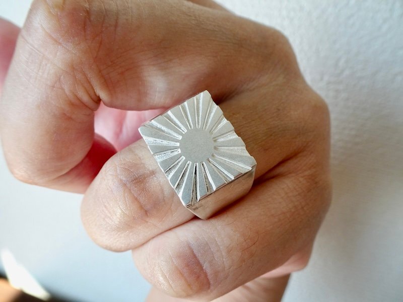 仁尾彫金『プラチナ、太陽の印台リング2』ハンドメイド322拍卖