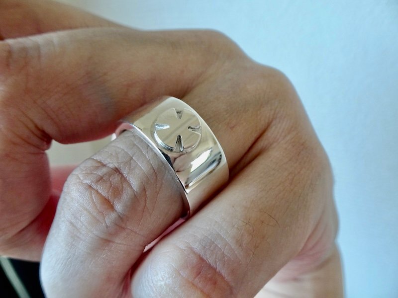 仁尾彫金『プラチナ、平打アイアンクロスリング3』ハンドメイド407b拍卖