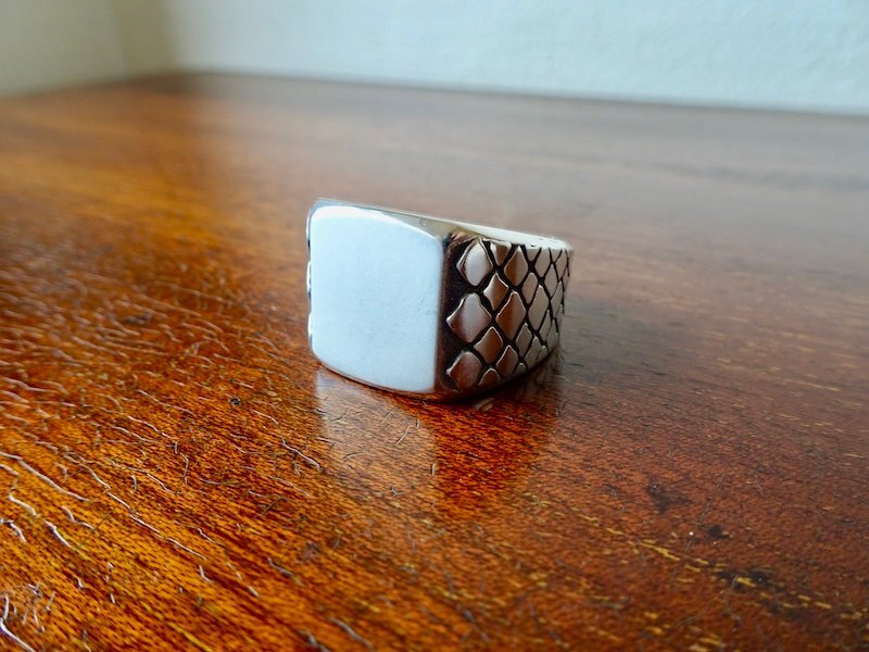 仁尾彫金『パイソン印台リング』ハンドメイド208拍卖