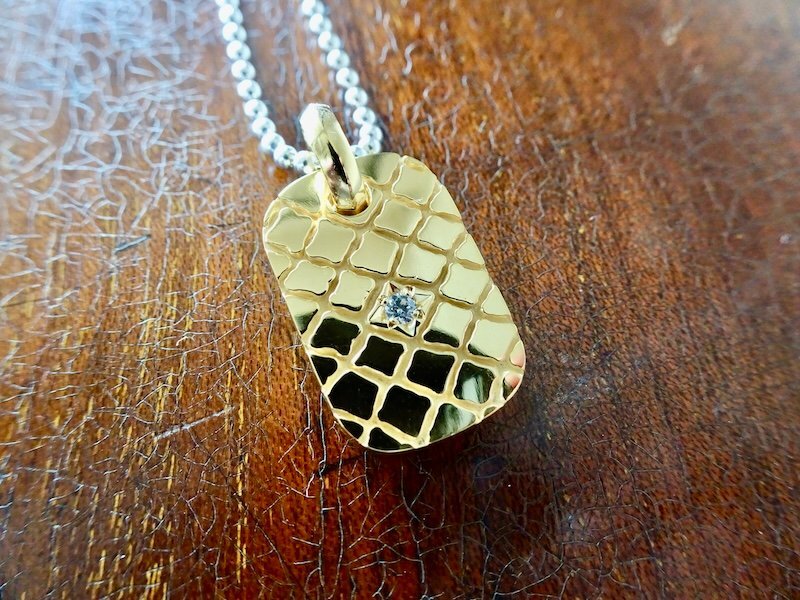 仁尾彫金『一つ星ダイヤ、パイソン、k18プレートヘッド』ハンドメイド474拍卖