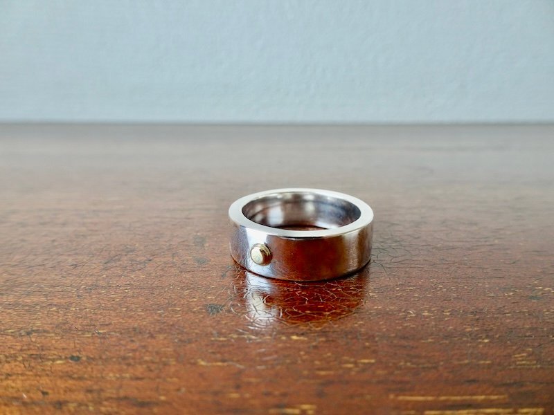 仁尾彫金『k18一粒万倍、幅7mm、プラチナ平打リング』ハンドメイド302拍卖