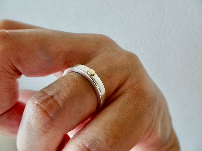 仁尾彫金『k18一粒万倍、幅3.5mm、プラチナ平打リング』ハンドメイド295拍卖