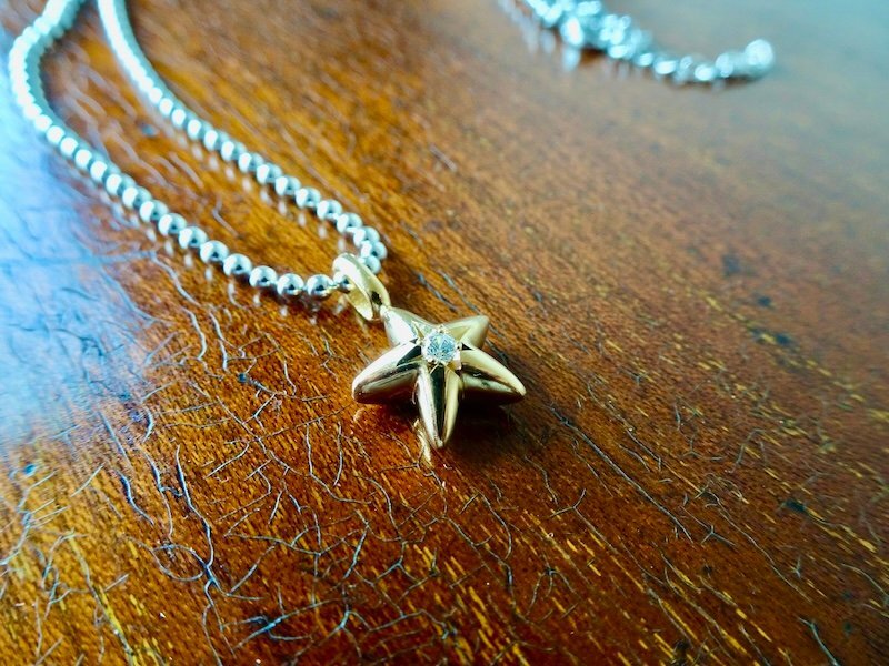 仁尾彫金『一つ星ダイヤ、k18、ぷっくりスターペンダント』ハンドメイド363拍卖