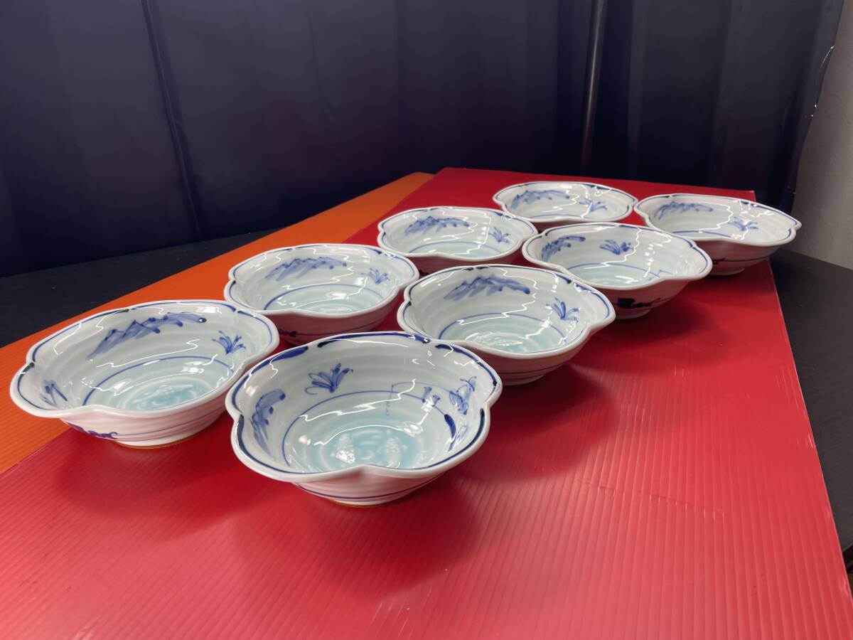 カウンター割烹料理屋から引き上げ 有田焼 峰窯 梅型器 8枚セット! 福岡県 NO2拍卖