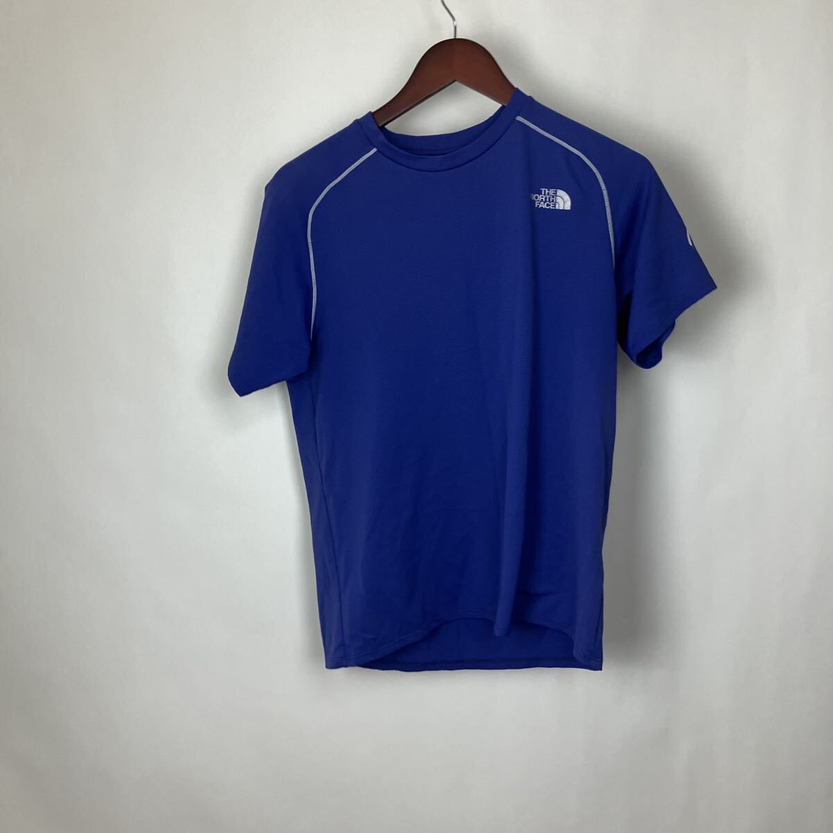 THE NORTH FACE ノースフェイス Tシャツ 半袖 ドライ ブルー系 メンズ 男性向け Mサイズ スポーツウェア ランニングシャツ拍卖