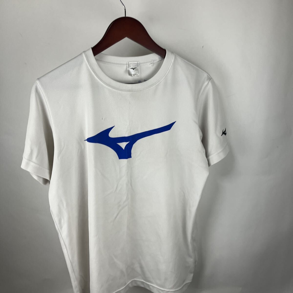 ミズノ 半袖 MIZUNO Tシャツ スポーツウェア ホワイト 半袖Tシャツ 吸汗速乾 トレーニングウェア 白 トレーニングウェア スポーツウェア拍卖