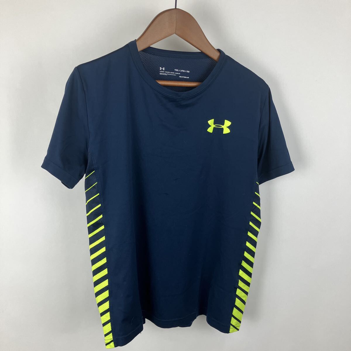 アンダーアーマー UNDER ARMOUR ヒートギア 半袖 アンダーシャツ コンプレッション クルーネイビー アーマースポーツファッション拍卖