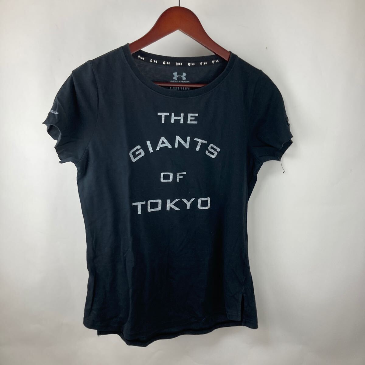 UNDER ARMOUR アンダーアーマー Tシャツ ブラック 半袖 黒 ロゴ S 半袖Tシャツ トップス スポーツウェア メンズ スポーツ 通気性 速乾性拍卖