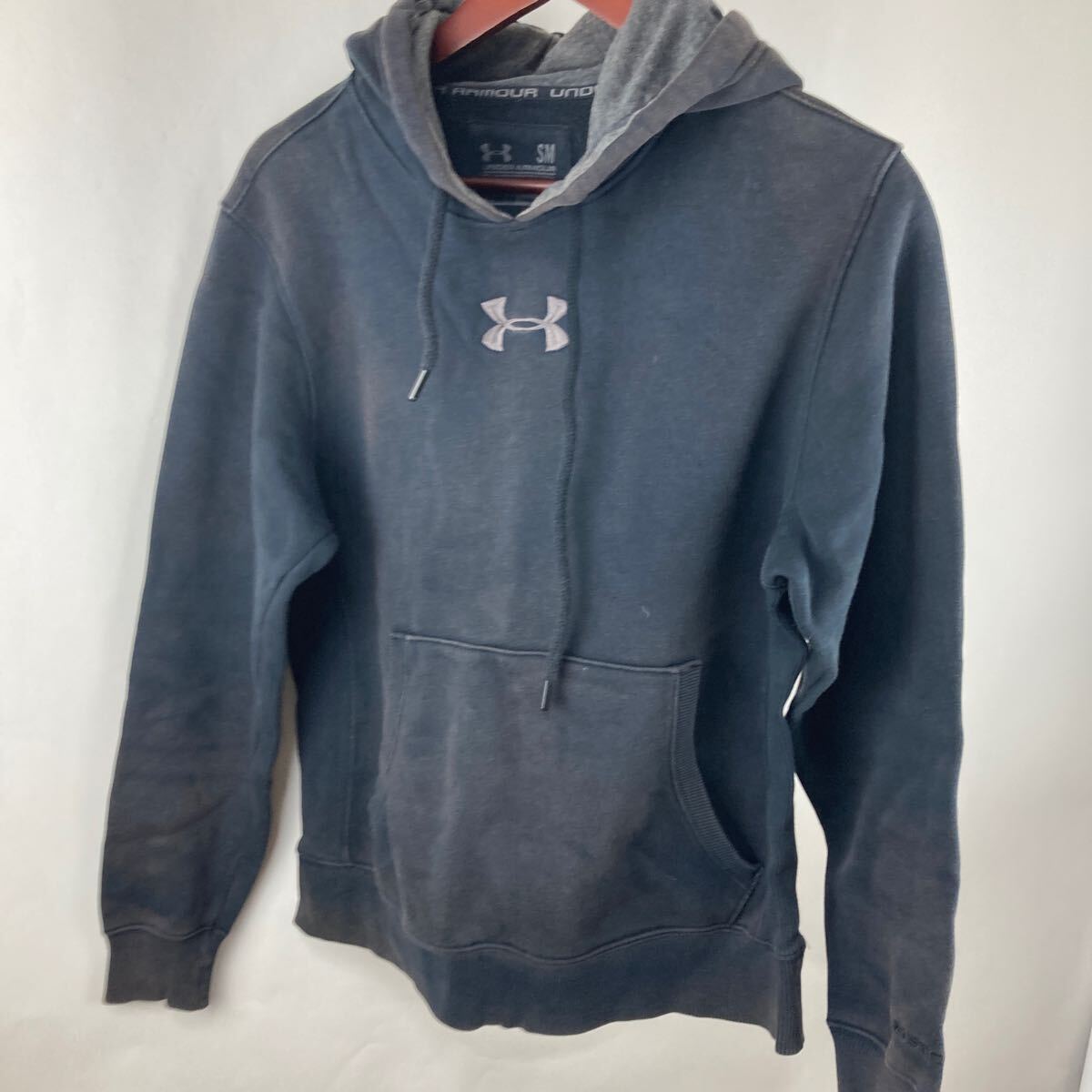 UNDER ARMOUR アンダーアーマー パーカー スウェット 黒 裏起毛 ジャケット M レディース ブラック ゆったり ストリートファッション拍卖