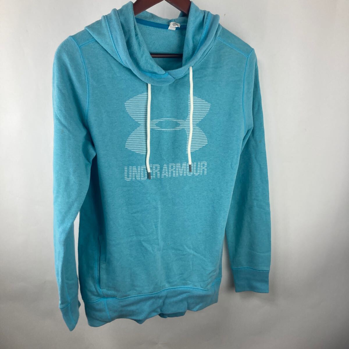 UNDER ARMOUR アンダーアーマー パーカー 長袖 裏起毛 フーディー スポーツ ライトブルー 水色 保温性 ゆったり ストリート カジュアル拍卖