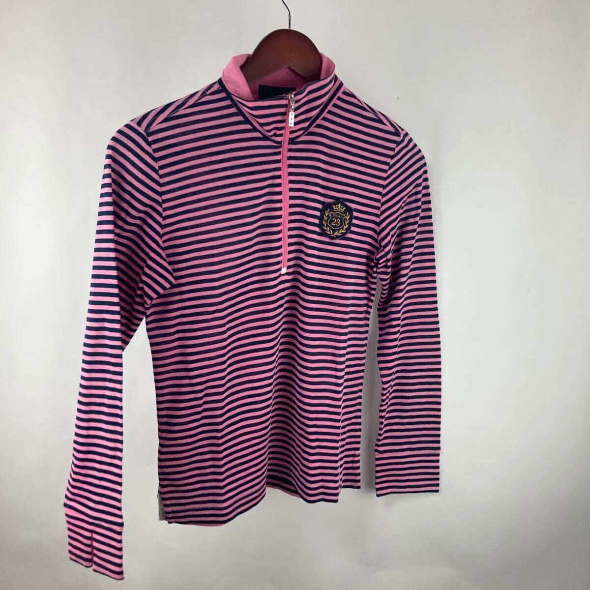 23区 ゴルフウェア ゴルフ用品 ハーフジップ ハイネック ゴルフ ボーダー GOLF ゴルフウェア スポーツウェア ストライプ ピンク ネイビー拍卖