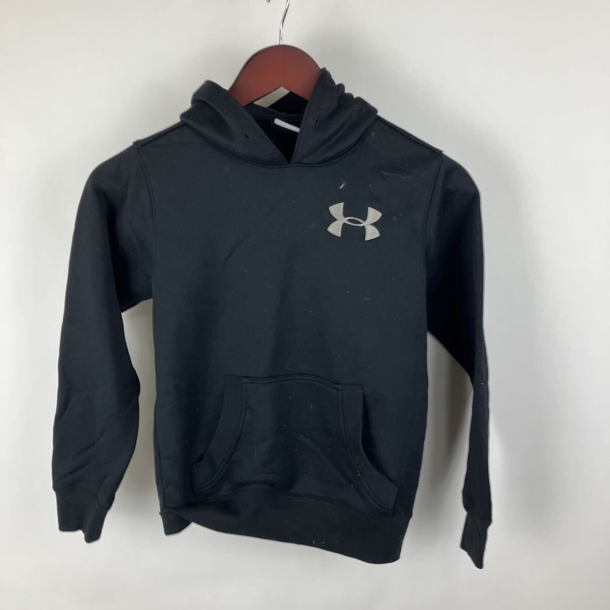 アンダーアーマー UNDER ARMOUR パーカー スウェット ブラック スポーツウェア スポーツファッション 子供用 拍卖