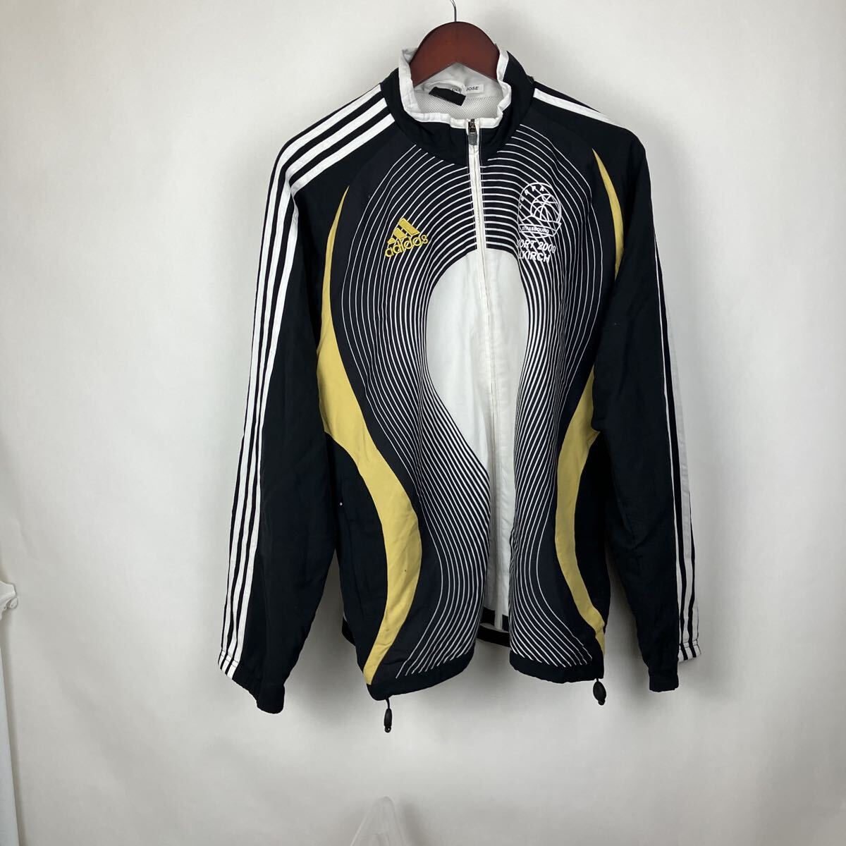 adidas アディダス トラックジャケット ジャージ ブラック 黒 ゴールド ジャケット Lサイズ 上着 メンズ 男性向け拍卖
