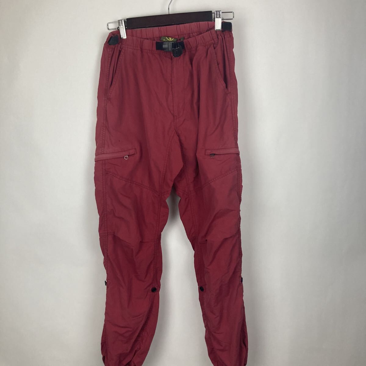 ALGLE パンツ L ナイロン 赤 レッド カーゴパンツ アウトドア ロング ナイロンカーゴパンツ ワンポイント 激安古着 古着卸 古着拍卖