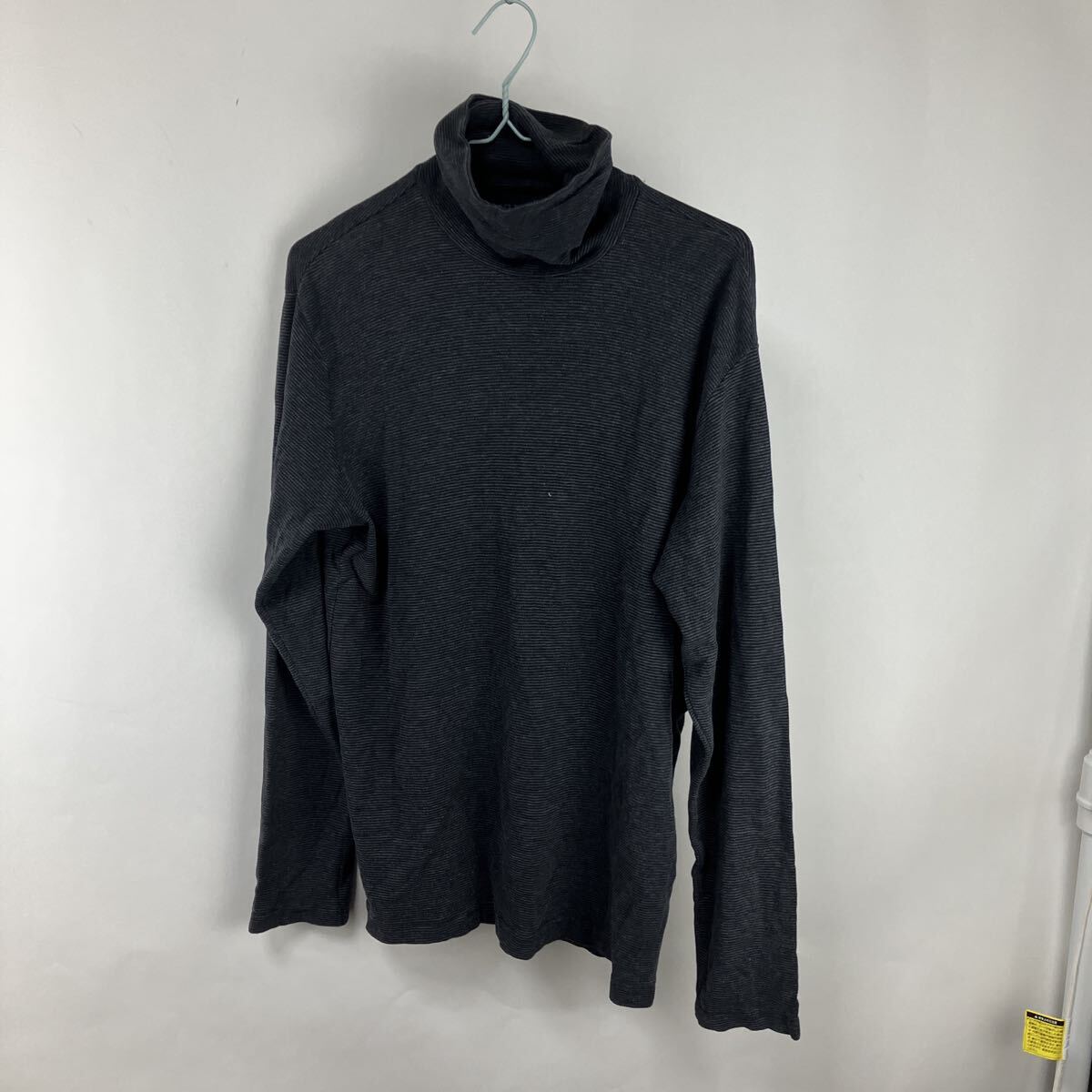 UNIQLO ユニクロ トップス タートルネック カットソー 長袖 ハイネック ニット ブラック Lサイズ 長袖Tシャツ メンズ 男性向け拍卖