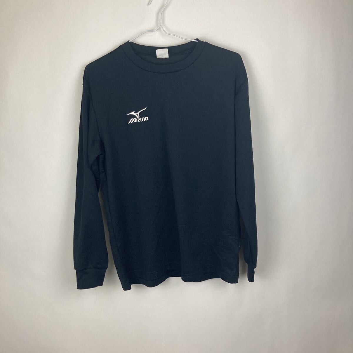 ミズノ MIZUNO ブラック 長袖 M 速乾 スポーツウェア Mizuno Tシャツ 黒 速乾 ワンポイント 古着卸 古着 激安古着 トレーニングウェア拍卖